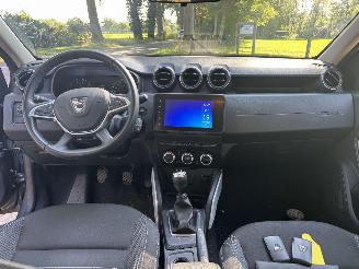 Dacia Duster 1.3 PRESTIGE 130 PK NAVI CLIMA CAMERA STOELVERW CRUISE B.J 2022 picture 9