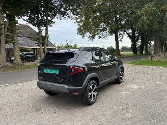 Dacia Duster HYBRIDE FACELIFT 130 PK NAVI CLIMA CAMERA LED B.J 2025 picture 2