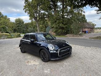 Mini Cooper SPORT 1.5 PANO AUTOMAAT LEER NAVIGATIE LED NAVI B.J 2021 picture 3