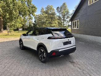 Peugeot 2008 AUTOMAAT GT LINE 130 PK NAVI CLIMA CAMERA LED B.J 2022. 38 dkm picture 3