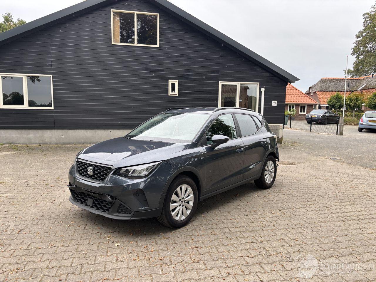 Seat Arona STYLE 110 PK NAVI CLIMA CAMERA LED B.J 2024