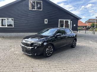 Vaurioauto  passenger cars Opel Corsa GS SPORT 102 PK NAVI CLIMA CAMERA VIRT DASH LED CRUISE PDC B.J 2024 2024/4