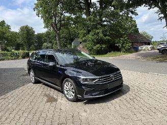 Volkswagen Passat GTE AUTOMAAT NAVI CLIMA CAMERA PDC B.J 2022 picture 3