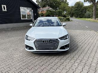 Audi A4 Avant HYBRIDE 2.0 S-LINE AUTOMAAT SPORT NAVI CLIMA LED PDC B.J 06-2019 picture 7