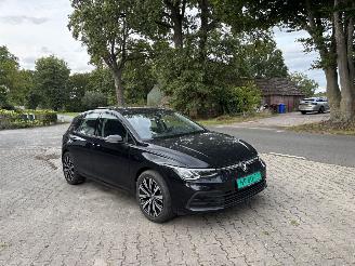 Damaged car Volkswagen Golf 8 PANO 1.5 STYLE 130 PK NAVI CLIMA VIRT DASH 18 INCH B.J 2023 2023/3