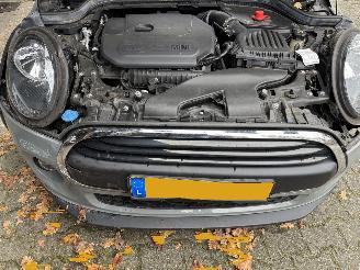 Mini  EDITION CLIMA ABS PDC STOELVERWARMING B.J 11-2018 SCHROEFSCHADE picture 14