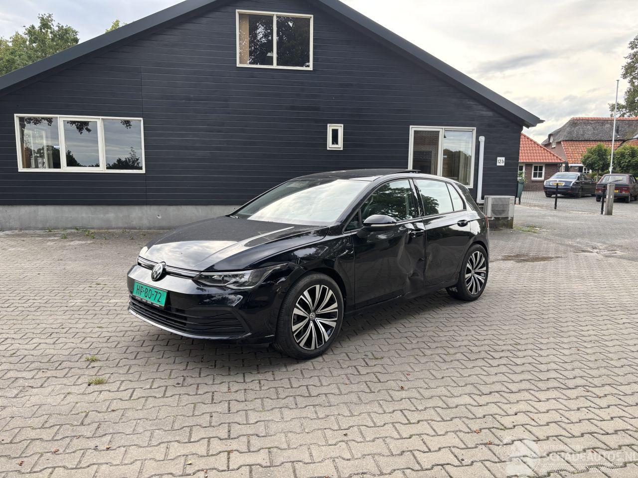 Volkswagen Golf 8 PANORAMADAK 1.5 STYLE 130 PK NAVI CLIMA VIRT DASH 18 INCH B.J 2023