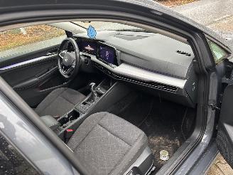 Volkswagen Golf 8 TSI EDITION 110 PK NAVI CLIMA CAMERA VIRTUEEL DASH LED B:J 2023  Plaatschade picture 8