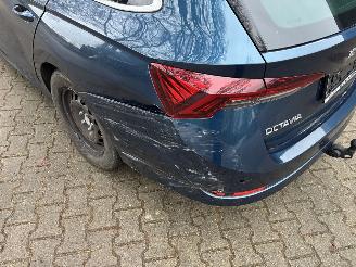 Skoda Octavia AUTOMAAT STYLE NAVi CLIMA CAMERA LED B.J 12-2024 picture 13