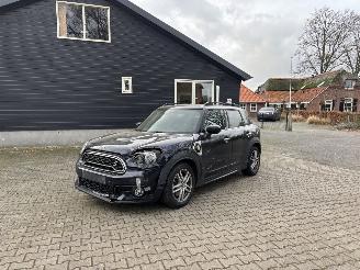 uszkodzony samochody osobowe Mini Countryman HYBRIDE PLUG IN SE 4AWD AUTOMAAT NAVI CLIMA LEER LED PDC B.J 2019 2019/2