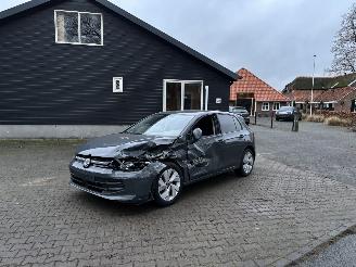 Coche accidentado Volkswagen Golf 8,5 ETSI 1.5 HYBRIDE AUTOMAAT NAVI CLIMA CAMERA LED VIRT DASH TREKHAAK B.J 12-2024 2024/12