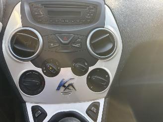 Ford Ka 1.2 TITANIUM COOL AIRCO LM velgen B.J 09-2011 picture 10