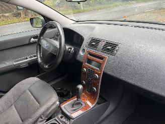 Volvo V-50 1.8 EDITION 125 PK AIRCO TREKHAAK B.J 09-2005 GEEN SCHADE picture 8