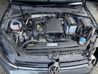 Volkswagen Golf VARIANT TSI 115 PK NAVI CLIMA CAMERA CRUISE B.J 2020 SCHROEFSCHADE picture 18