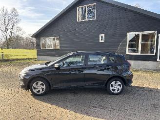 Hyundai Bayon AUTOMAAT NAVI CLIMA CAMERA LED B.J 11/2025 Lichte schade picture 6