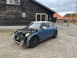 Voiture accidenté Mini Cooper AUTOMAAT 1.5 SPORT NAVI LEER CLIMA CAMERA B.J 07-2021 FULL OPTIONS 2021/7