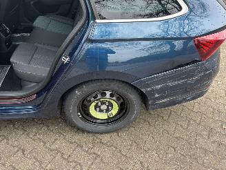 Skoda Octavia ETSI AUTOMAAT HYBRIDE NAVI CLIMA VIRT DASH CAMERA TREKHAAK LED B.J 12-2024 picture 25