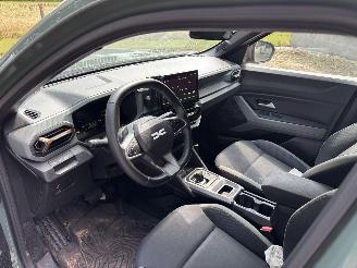 Dacia Duster AUTOMAAT HYBRIDE NAVI CLIMA CAMERA PDC LED B.J 12-2024 picture 9