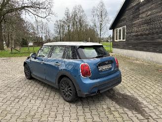 Mini Cooper AUTOMAAT 1.5 SPORT NAVI LEER CLIMA CAMERA B.J 07-2021 FULL OPTIONS picture 4