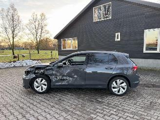 Volkswagen Golf FACELIFT 8.5 ETSI 1.5 HYBRIDE AUTOMAAT NAVI CLIMA CAMERA LED VIRT DASH TREKHAAK B.J 12-2024 picture 16