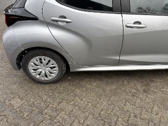 Toyota Yaris AUTOMAAT 1.5 HYBRIDE CLIMA CAMERA B.J 07-2022 picture 10