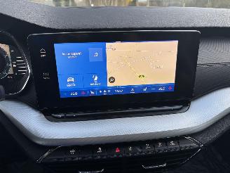 Skoda Octavia TSI AUTOMAAT HYBRIDE NAVI CLIMA VIRT DASH CAMERA TREKHAAK LED B.J 12-2024 picture 15