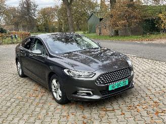 Ford Mondeo 1.5 AUTOMAAT NAVI CLIMA LED TREKHAAK B.J 2018 MOTORSCHADE MOTOR LOOPT picture 3