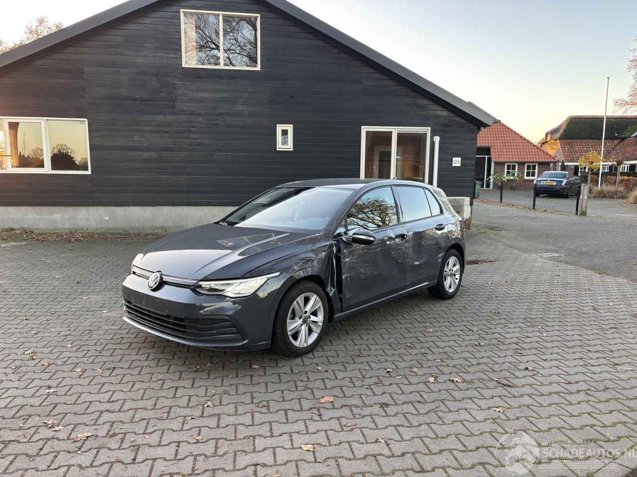 Volkswagen Golf TSI 110 PK NAVI CLIMA CAMERA LED B.J 2023