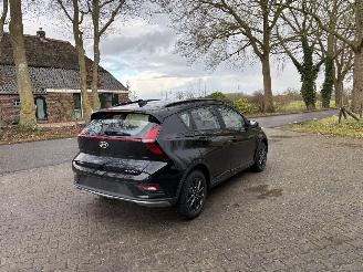 Hyundai Bayon AUTOMAAT 1.0 T-GDI 100 PK AIRCO CAMERA B.J 2025 SCHROEFSCHADE picture 2