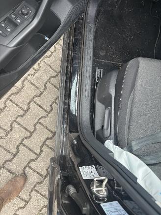 Volkswagen T-Cross FACELIFT AUTOMAAT NAVI CLIMA CAMERA VIRT DASH B.J 12-2024 picture 17