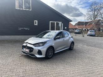 skadebil auto Mazda 2 HYBRIDE AUTOMAAT CLIMA CAMERA CARPLAY PDC STOELVERW B.J 07-2024 2024/7