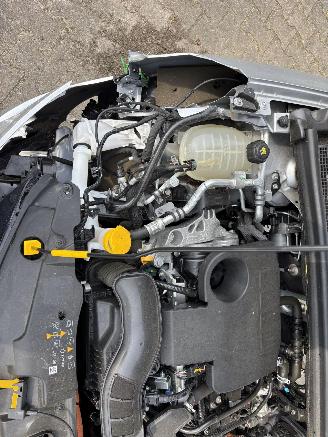 Renault Clio 1.6 SPORT E-TECH HYBRIDE 145 AUTOMAAT NAVI CLIMA CAMERA LED B.J 2023 picture 16