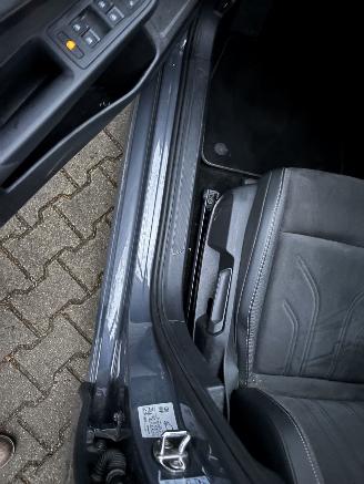 Volkswagen Golf 8.5 ETSI 1.5 HYBRIDE AUTOMAAT NAVI CLIMA CAMERA LED VIRT DASH TREKHAAK B.J 12-2024 picture 17