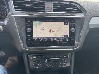 Volkswagen Tiguan AUTOMAAT PANO LEER NAVI CLIMA CAMERA B.J 2019 picture 12