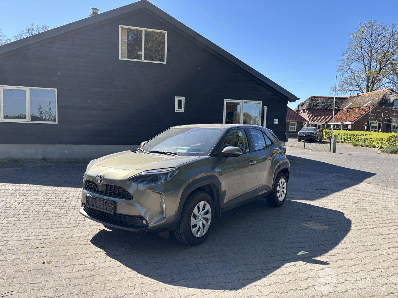 Toyota Yaris Cross 1.5 DYNAMIQ AIRCO CAMERA LED B.J 2022 Let op 6278 km