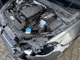 Volkswagen Golf VARIANT UNITED TSI 110 PK NAVI CLIMA CAMERA PDC PARK ASS B.J 2020 picture 16