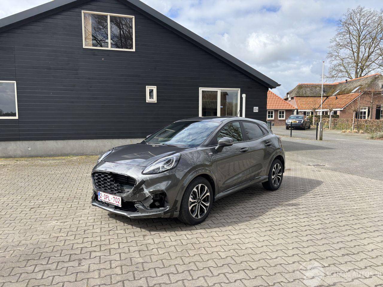 Ford Puma ST LINE NAVI CLIMA CRUISE STOELVERW B.J 2021 LICHTE SCHADE