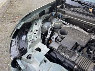 Dacia Duster AUTOMAAT 1.6 HYBRIDE NAVI CLIMA CAMERA PDC LED B.J 12-2024 picture 16