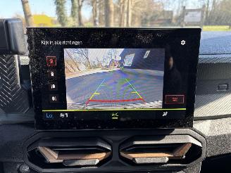 Dacia Duster AUTOMAAT 1.6 HYBRIDE NAVI CLIMA CAMERA PDC LED B.J 12-2024 picture 11