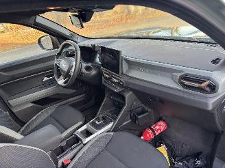 Dacia Duster AUTOMAAT 1.6 HYBRIDE NAVI CLIMA CAMERA PDC LED B.J 12-2024 picture 21