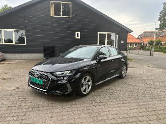 Unfallwagen Audi A3 1.5 Automaat Hybride Navi Clima Leer Led B.J 2023 2023/2