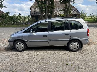 Opel Zafira 1.6 Benzine 7 Persoons B.J 2000 sloop/loop picture 8