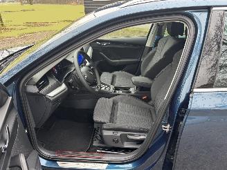 Skoda Octavia TSI AUTOMAAT HYBRIDE NAVI CLIMA VIRT DASH CAMERA TREKHAAK LED B.J 12-2024 picture 10