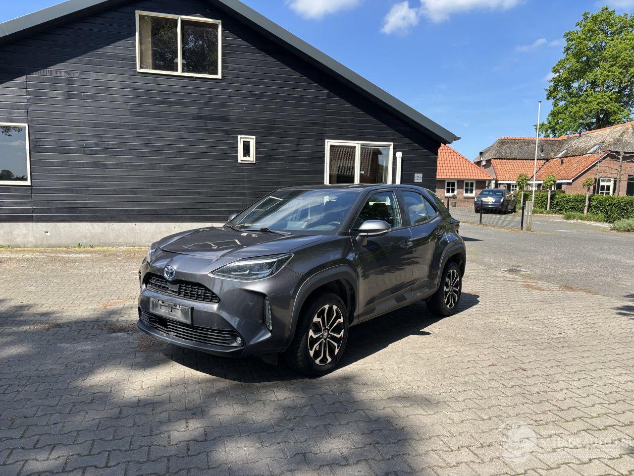 Toyota Yaris Cross 5 HYBRIDE AUTOMAAT NAVI CLIMA CAMERA B.J 2023