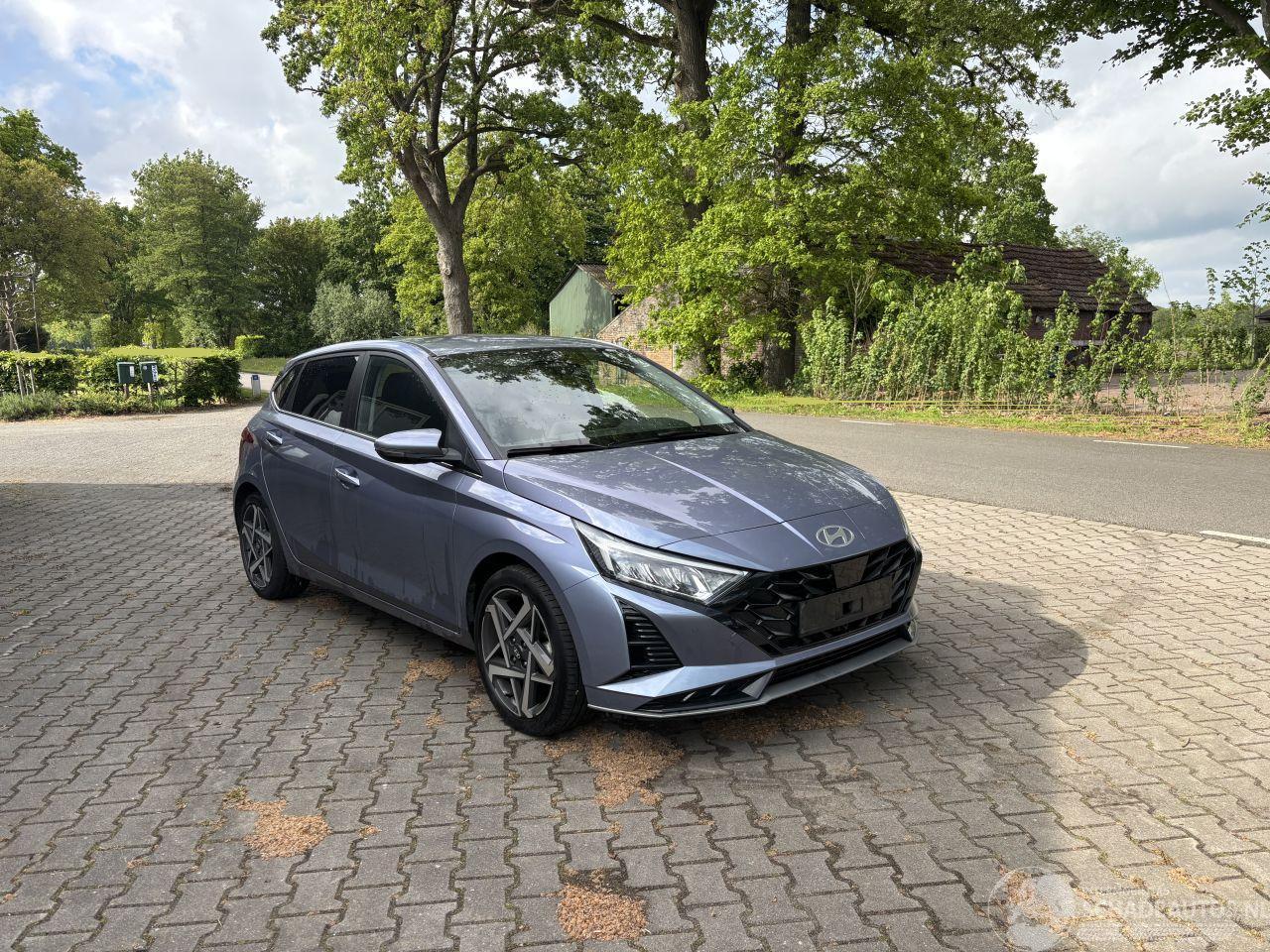 Hyundai I-20 AUTOMAAT PREMIUM SPORT BOSE NAVI CLIMA CAMERA LED B.J 12-2024