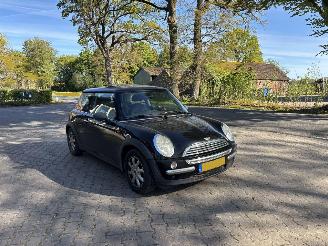 Mini One 1.6 Panodak Airco elec pakket B.J 2003 inruiler geen schade picture 3