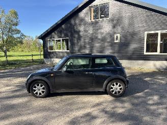 Mini One 1.6 Panodak Airco elec pakket B.J 2003 inruiler geen schade picture 6