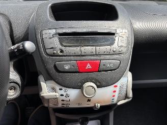 Citroën C1 3-DRS EDITION STUURBEKRACHTIGING AIRCO ELEC RAMEN B.J 2010 picture 12