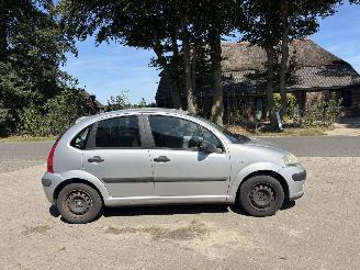 Citroën C3 1.4 Edition 5-drs Stuurbekr Elec pakket Trekhaak B.J 2003 APK Mei 2027 picture 6