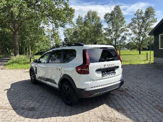 Dacia Jogger EXTREEM 110 PK NAVI CLIMA CAMERA 5 P B.J 06-2024 picture 4